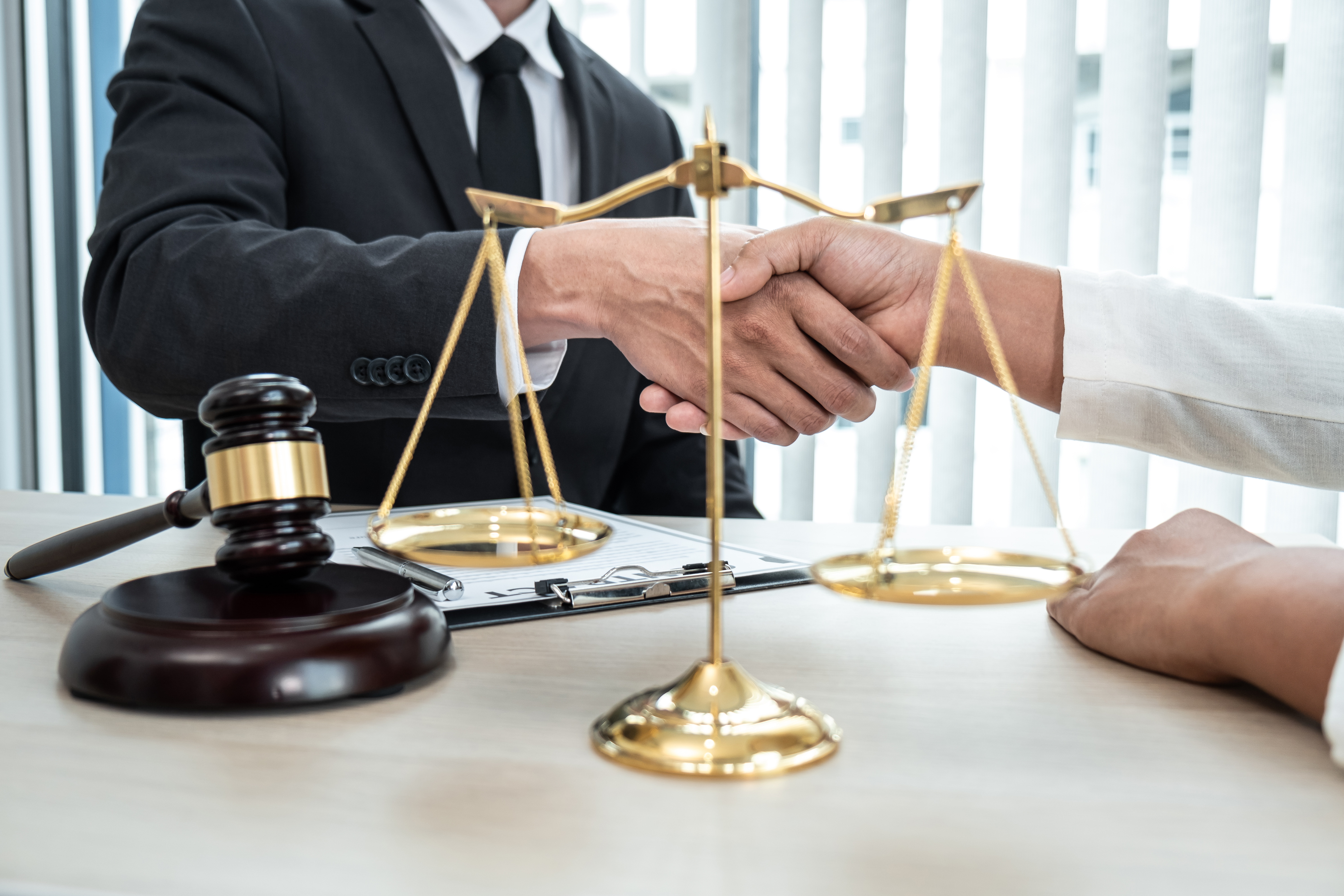 Equipo de abogados expertos en Caudal Legal